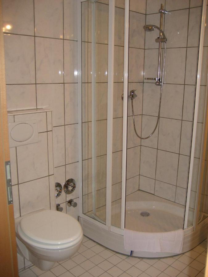 Zum Bergschloesschen Apartamento Gilserberg Exterior foto