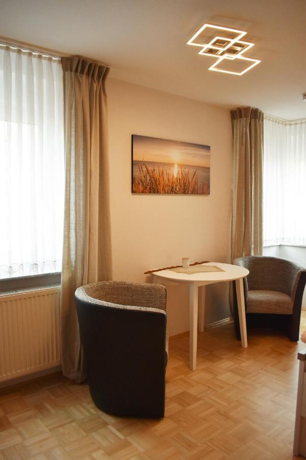 Zum Bergschloesschen Apartamento Gilserberg Exterior foto