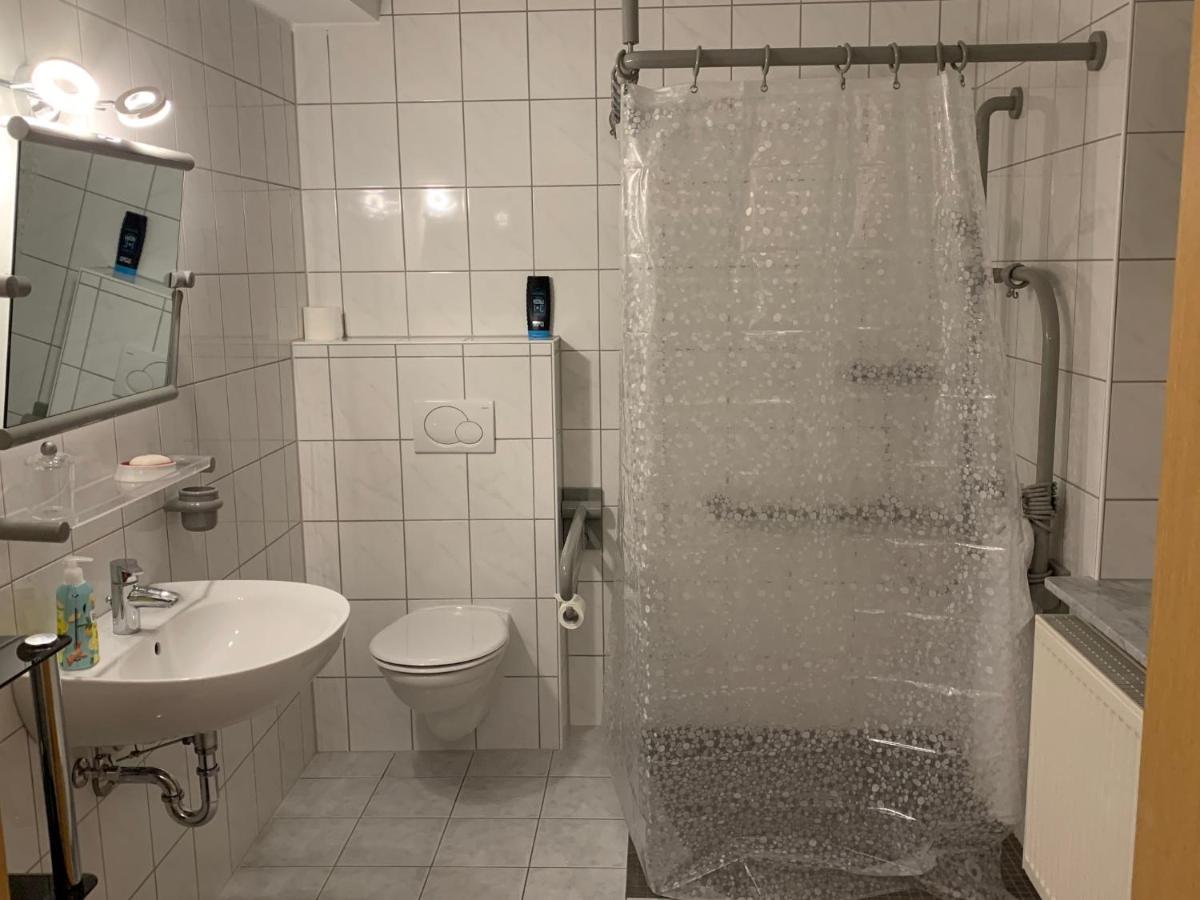 Zum Bergschloesschen Apartamento Gilserberg Exterior foto