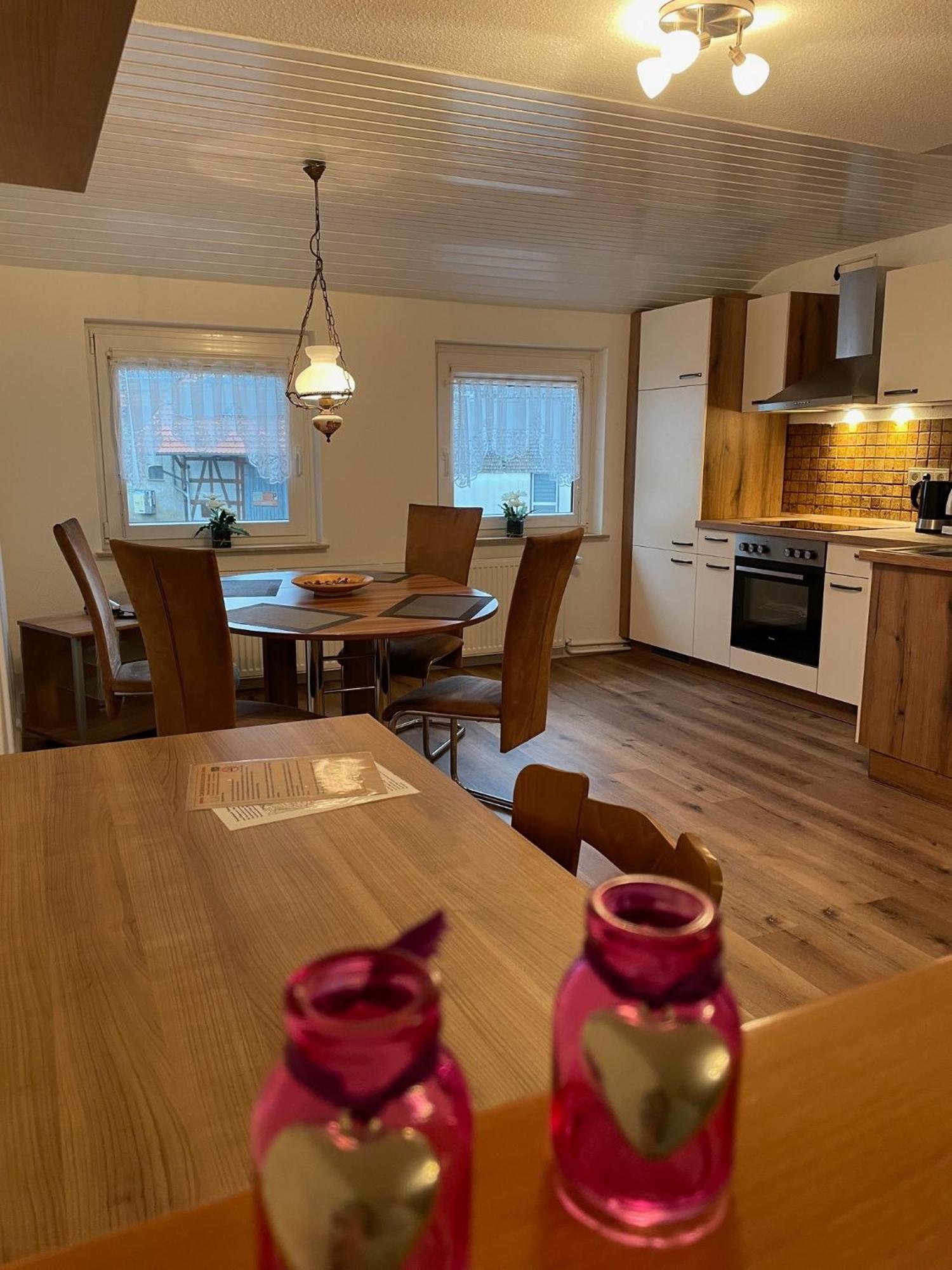 Zum Bergschloesschen Apartamento Gilserberg Exterior foto